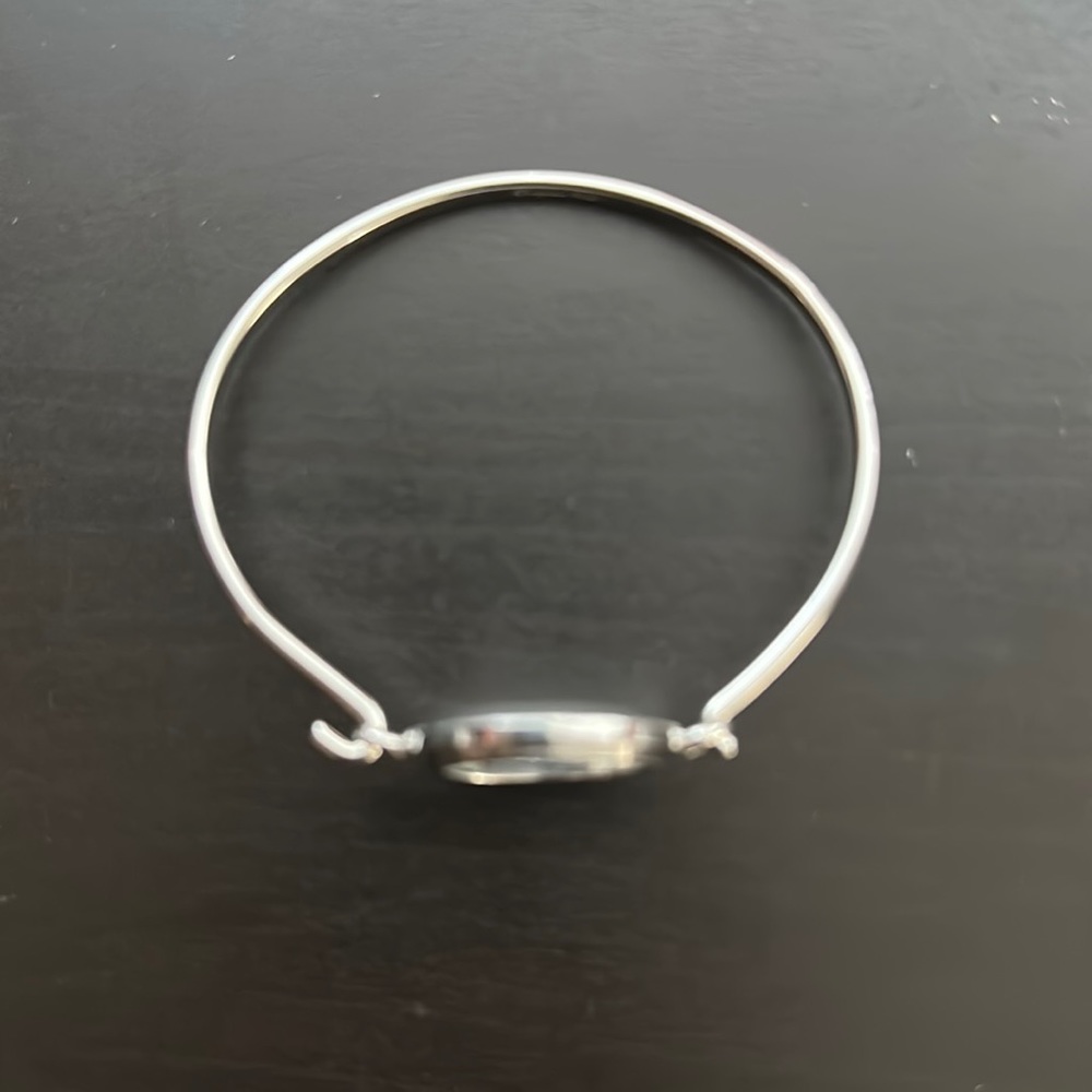Origami owl bangle bracelet and medium twist locket base